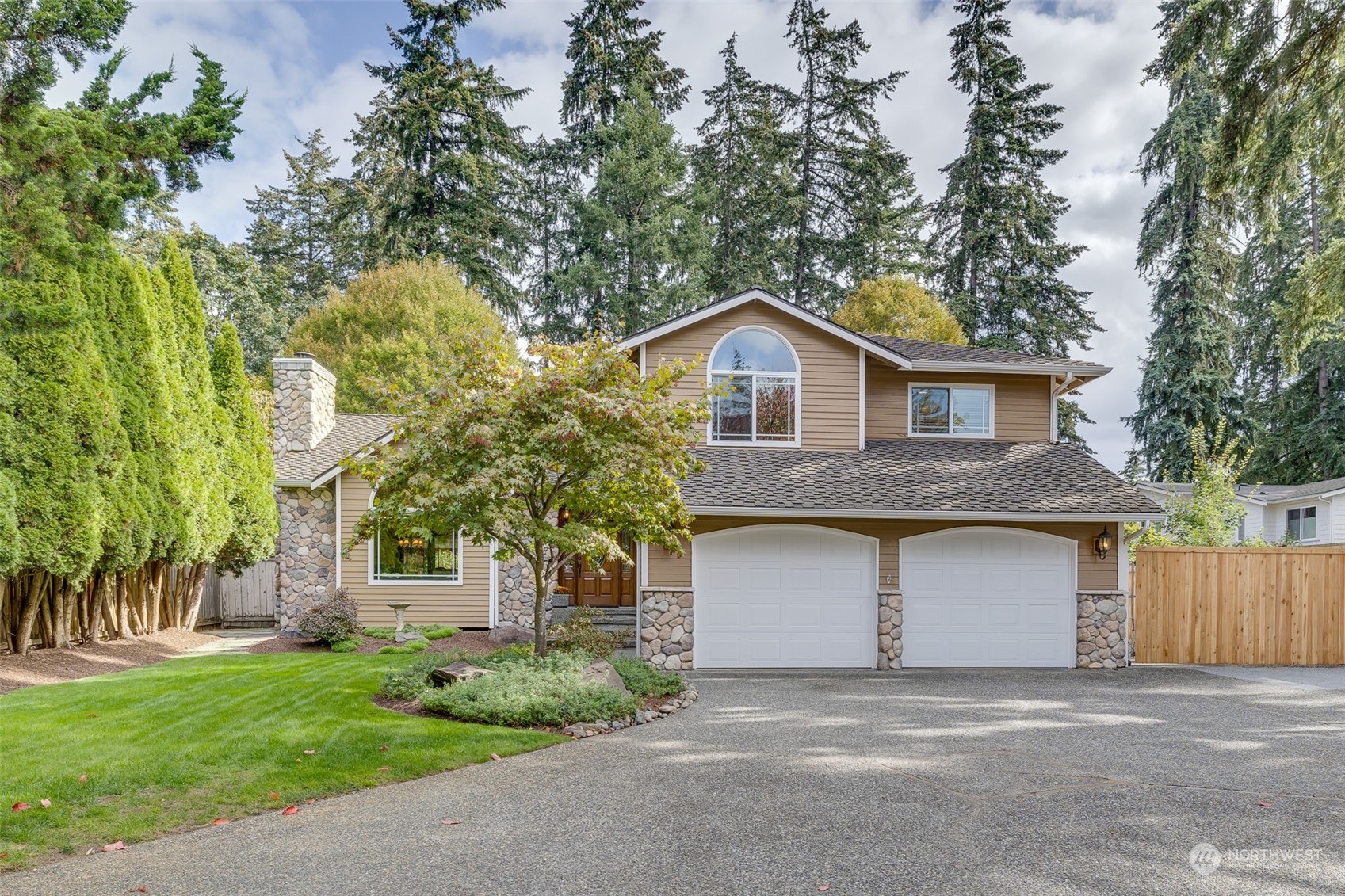 115th Ave, Kirkland, WA 98033