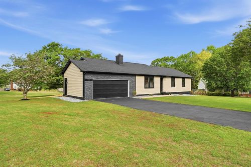 305 Palmer Ct, Inman, SC, 29349-7052 | Card Image