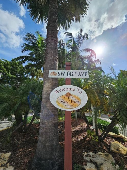9077-9077 Sw 138th Pl, Miami, FL, 33186-1274 | Card Image