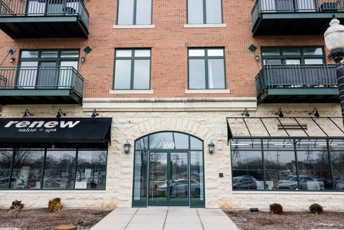 unit-211-160 River St, Aurora, IL, 60506-6074 | Card Image
