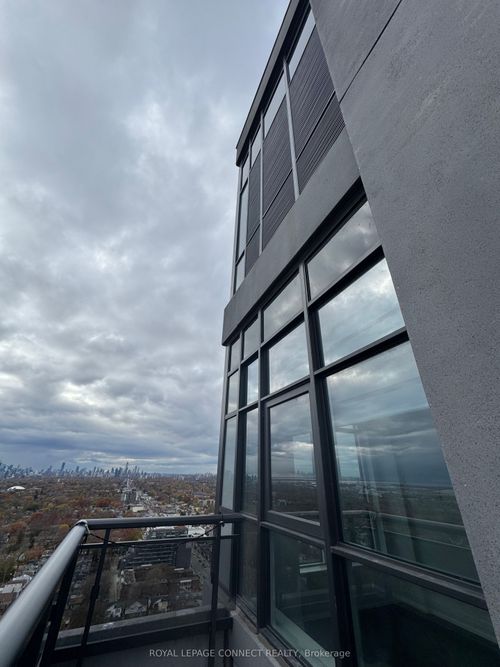 ph08-286 Main St, Toronto, ON, M4C0B3 | Card Image