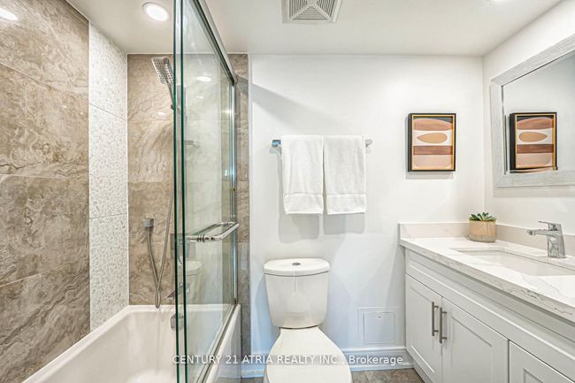 206 - 350 Webb Dr, Condo with 2 bedrooms, 2 bathrooms and 2 parking in Mississauga ON | Image 22