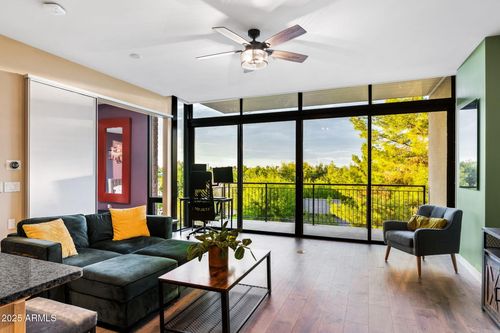 360-208 W Portland St, Phoenix, AZ, 85003-5452 | Card Image