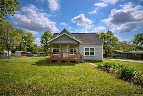 300 Reine St S, Mena, AR, 71953-2933 | Card Image