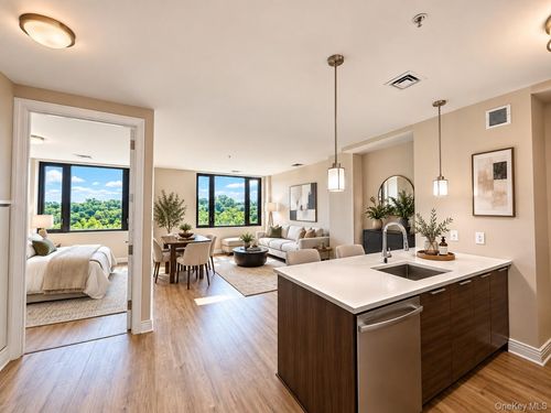 4c-701 Ridge Hill Boulevard, Yonkers, NY, 10710 | Card Image