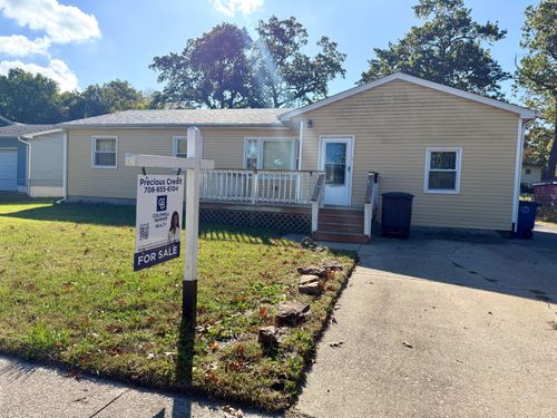 1019 E 29th Ave, Lake Station, IN, 46405-1932 | Card Image