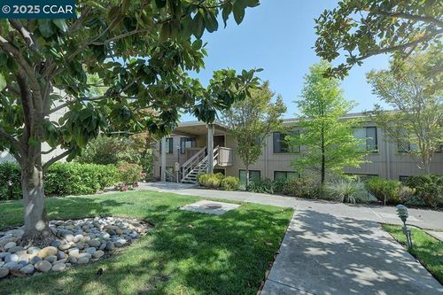 apt-3-1300 Singingwood Ct, Walnut Creek, CA, 94595-3228 | Card Image