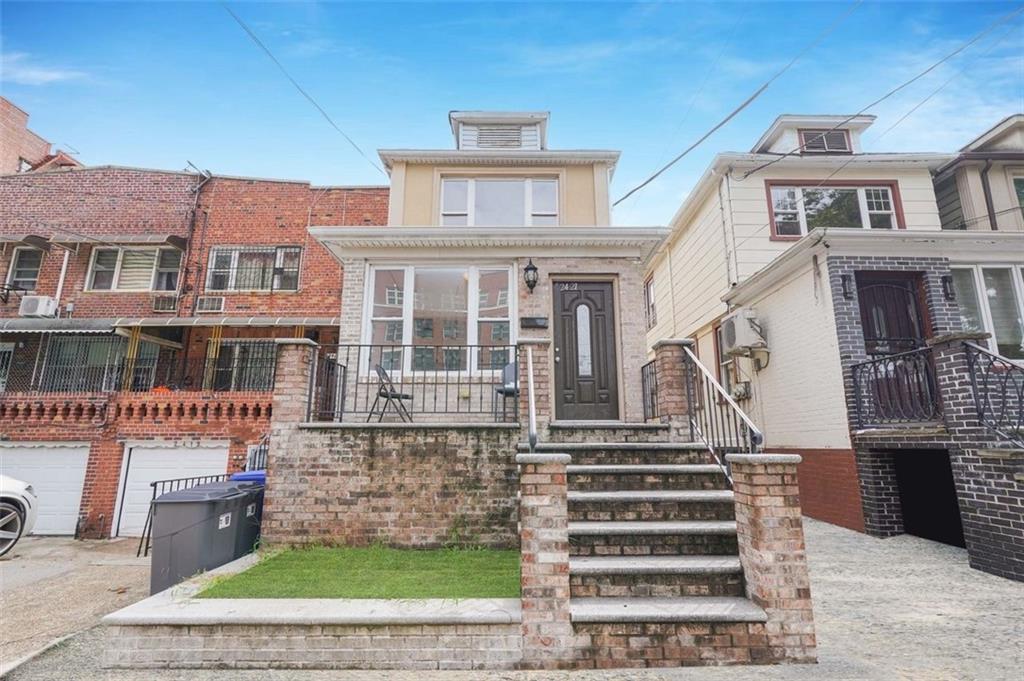 1st St, Brooklyn, NY 11223