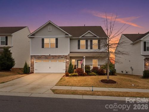 637 Cape Fear St, Fort Mill, SC, 29715-6819 | Card Image