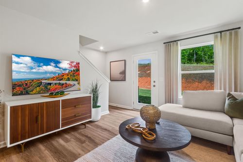 1270 Forestbrook Ln, Spartanburg, SC, 29303-6356 | Card Image