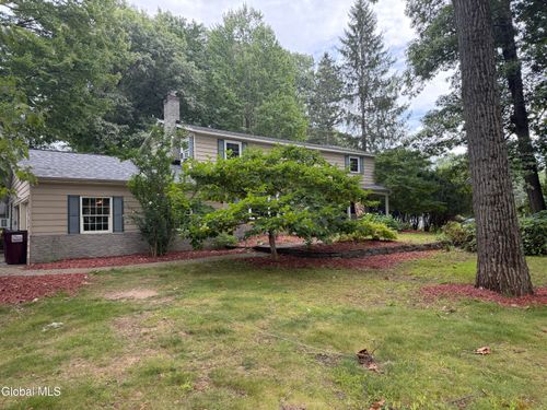 2 Acorn Grv, Ballston Lake, NY, 12019-9128 | Card Image