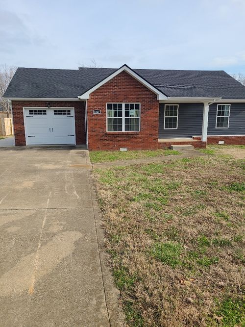 1827 Cottingham Ct, Clarksville, TN, 37042-4572 | Card Image