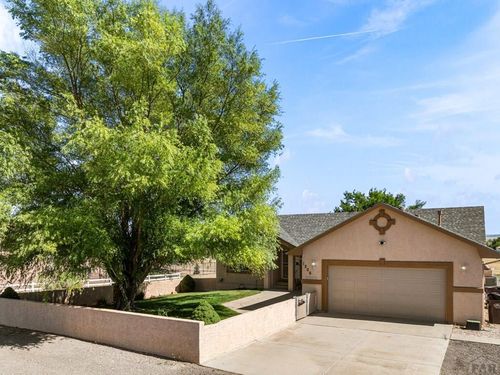 1206 W Shenandoah Dr, Pueblo West, CO, 81007-2027 | Card Image
