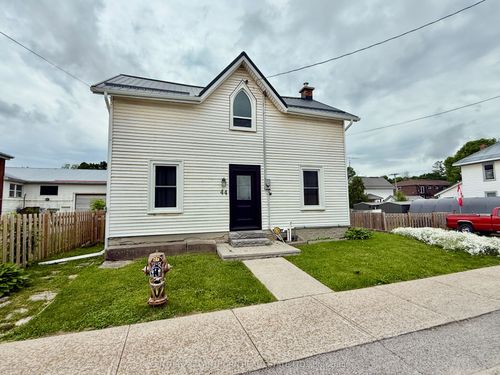 44 Metcalf St, Tweed, ON, K0K3J0 | Card Image