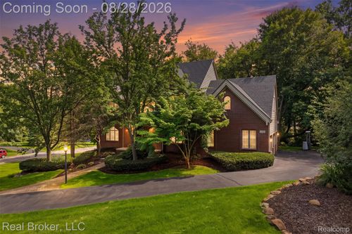 5380 Fieldstone Ct, Brighton, MI, 48116-9191 | Card Image