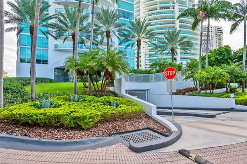 apt-308-2101 Brickell Ave, Miami, FL, 33129-2102 | Card Image