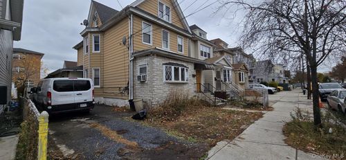 9726 125th St, South Richmond Hill, NY, 11419-1416 | Card Image