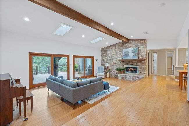 1909 Cypress Pt E, House other with 4 bedrooms, 3 bathrooms and 4 parking in Austin TX | Image 7