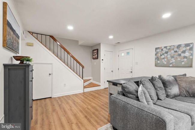 10627 Summer Oak Ct, Townhouse with 4 bedrooms, 3 bathrooms and null parking in BURKE VA | Image 8