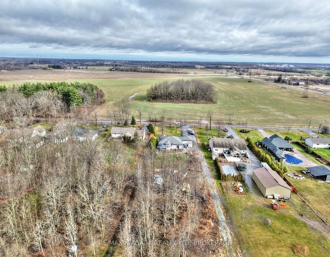 637 Carl Rd, House other with 5 bedrooms, 4 bathrooms and 20 parking in Port Robinson ON | Image 47