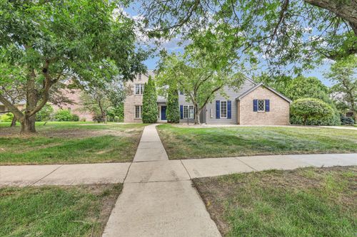 1704 Bentbrook Dr, Champaign, IL, 61822-9217 | Card Image