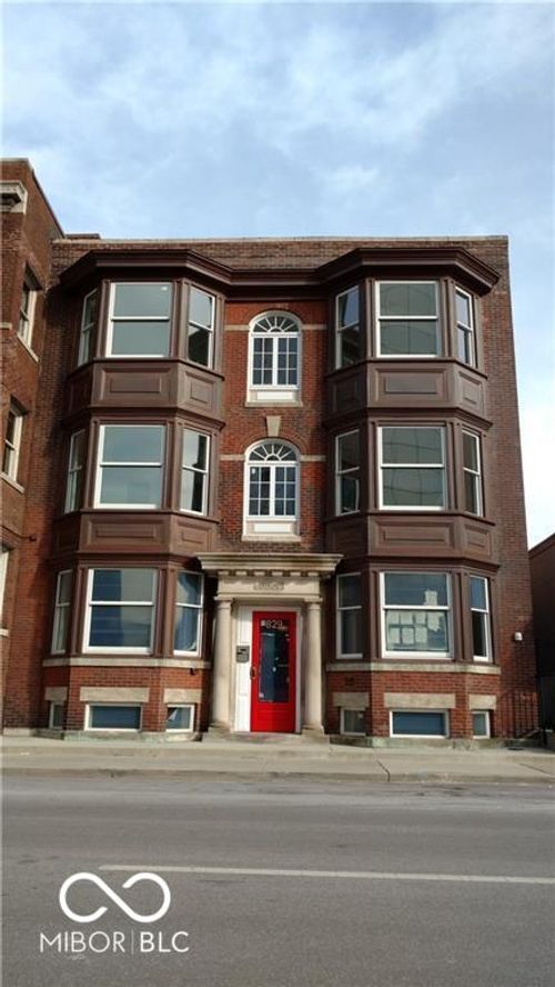 unit-1c-829 Pennsylvania St, Indianapolis, IN, 46204-4029 | Card Image