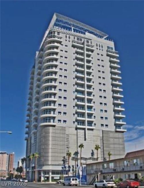 1910-200 Hoover Ave, Las Vegas, NV, 89101-6887 | Card Image