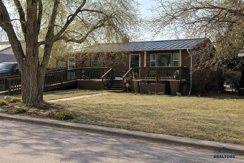 306 10th Ave, Edgemont, SD, 57735-3309 | Card Image