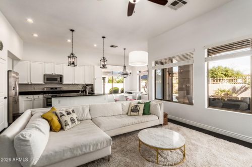 5030 E Kirkland Rd, Phoenix, AZ, 85054-7133 | Card Image