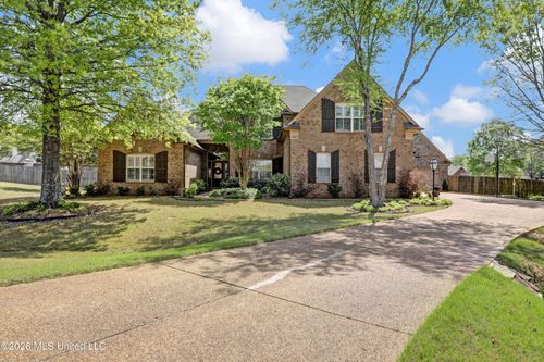 4981 Waterstone Cv, Olive Branch, MS, 38654-8784 | Card Image