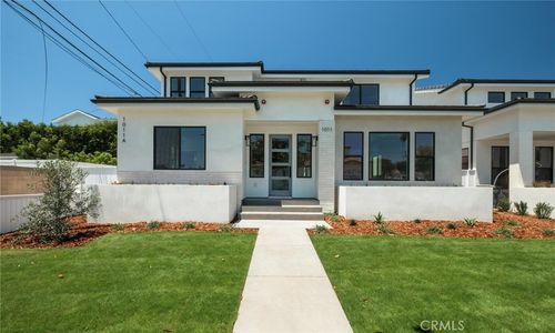 1011 S Prospect Ave, Redondo Beach, CA, 90277 | Card Image