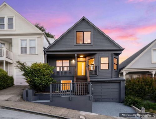 4 Wright St, San Francisco, CA, 94110-5348 | Card Image