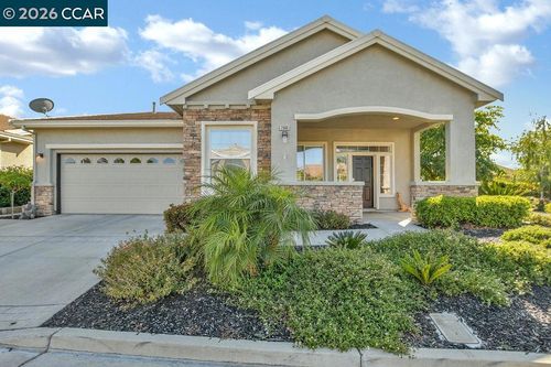 2060 Kent Dr, Brentwood, CA, 94513 | Card Image