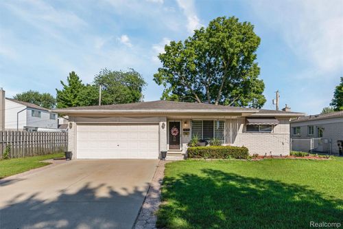 34126 Foxboro Rd, Sterling Heights, MI, 48312-5676 | Card Image