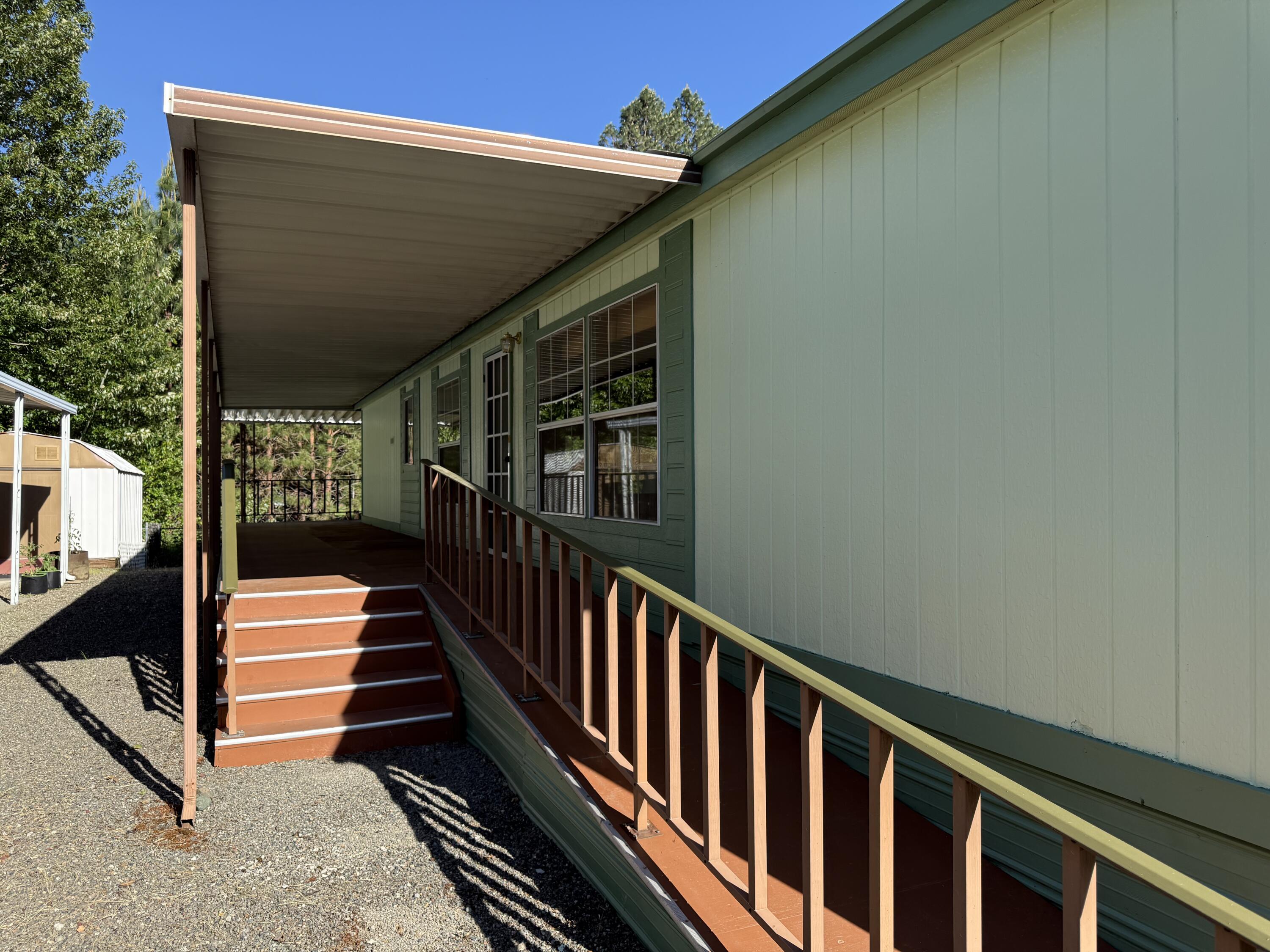 Manufactured In Park in Rogue River 4