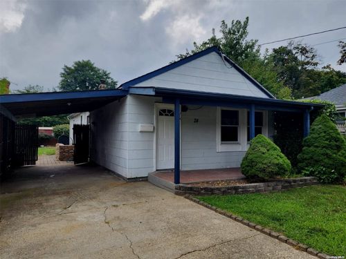 24 Sunset Ave, Wheatley Heights, NY, 11798-1409 | Card Image