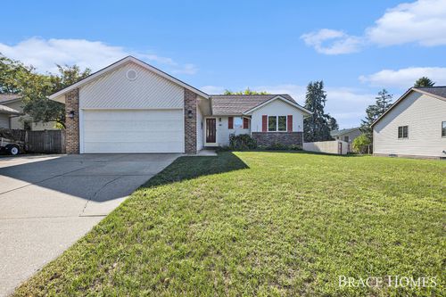 161 Ida Red Ave, Sparta, MI, 49345-1715 | Card Image