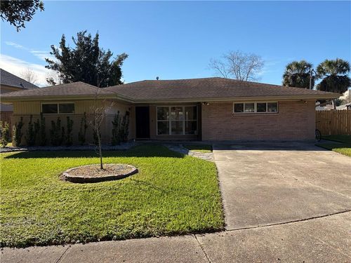 6034 Chamberlain Dr, New Orleans, LA, 70122-2730 | Card Image