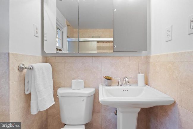 920 Patrick Henry Dr, House other with 3 bedrooms, 2 bathrooms and null parking in ARLINGTON VA | Image 9