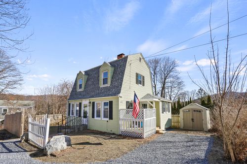 50 1/2 Williams St, North Adams, MA, 01247-2371 | Card Image