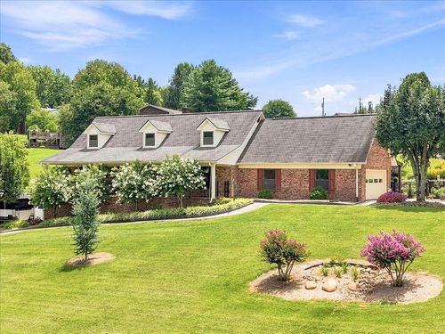 1620 Smithview Dr, Morristown, TN, 37814-3377 | Card Image