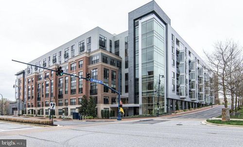 unit-518-145 Riverhaven Dr, OXON HILL, MD, 20745-1070 | Card Image