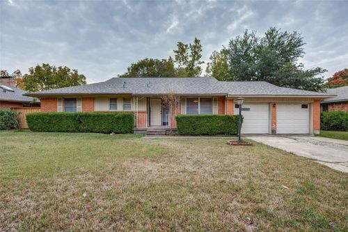 3222 Latham Dr, Dallas, TX, 75229-3844 | Card Image