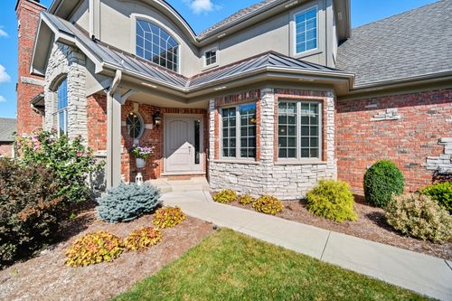 5616-5616 Durand Dr, Downers Grove, IL, 60516-1048 | Card Image