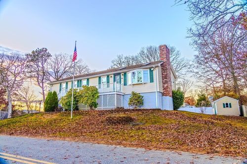 7 Roosevelt St, Wareham, MA, 02571-1775 | Card Image