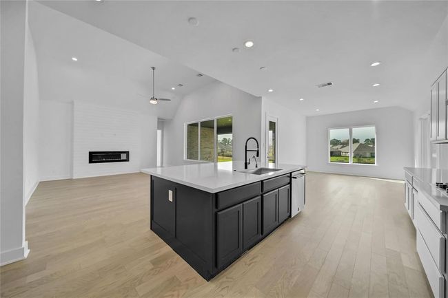 Light and Bright living and dining area | Image 17