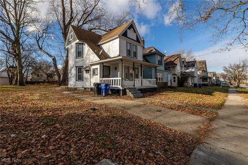 3888 W 37th St, Cleveland, OH, 44109-2669 | Card Image