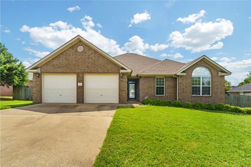 1321 S Saint Andrews Cir, Fayetteville, AR, 72701-7568 | Card Image