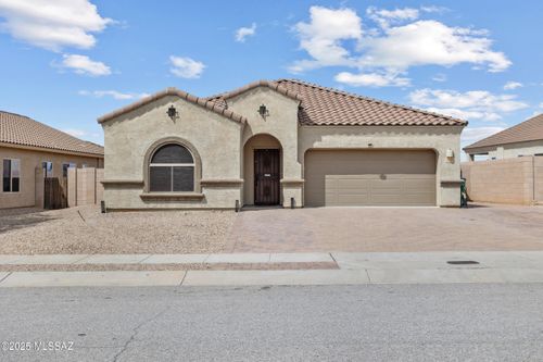 210 W Andrew Potter St, Corona de Tucson, AZ, 85641-2144 | Card Image