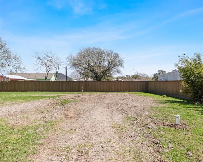 Spot for RV or Barn with it's own water, electric, & sewer | Image 45